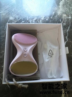 BeGlowTIA洁面仪洗脸仪,使用一个月就这样了,大家看一看! BeGlowTIA洁面仪洗脸仪,使用一个月就这样了,大家看一看!