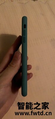 亲身使用分享苹果iphone12和三星z fold2哪个好？？看完这篇就行了！