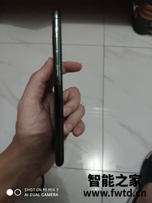 亲身使用分享苹果iphone12和三星z fold2哪个好？？看完这篇就行了！