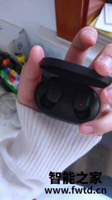 入手小米 Redmi AirDots 2真无线蓝牙耳机评测怎么样？分析优缺点