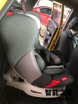 感恩盖亚安全座椅怎么样,吐槽一个月后感受!!!【问题真反馈 感恩盖亚安全座椅怎么样,吐槽一个月后感受!!!【问题真反馈