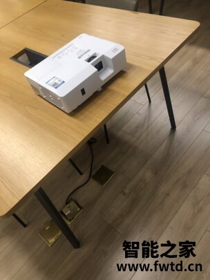 麦克赛尔MMX-D333X投影仪怎么样?直击评测使用感受 麦克赛尔MMX-D333X投影仪怎么样?直击评测使用感受