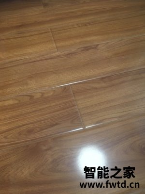 求助！哇力拖扫地机器人怎么样？这样的差评多吗？