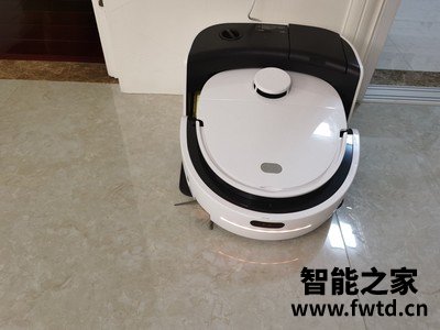 求助！哇力拖扫地机器人怎么样？这样的差评多吗？
