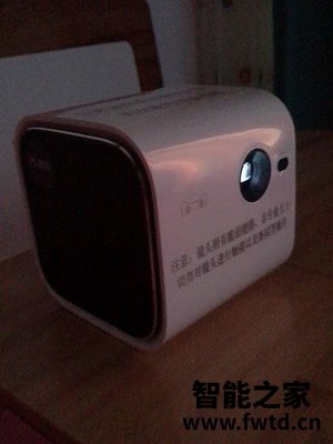 爆料区别:天猫魔屏m2和天猫精灵小红盒区别哪个好?使用六个月感受 爆料区别:天猫魔屏m2和天猫精灵小红盒区别哪个好?使用六个月感受