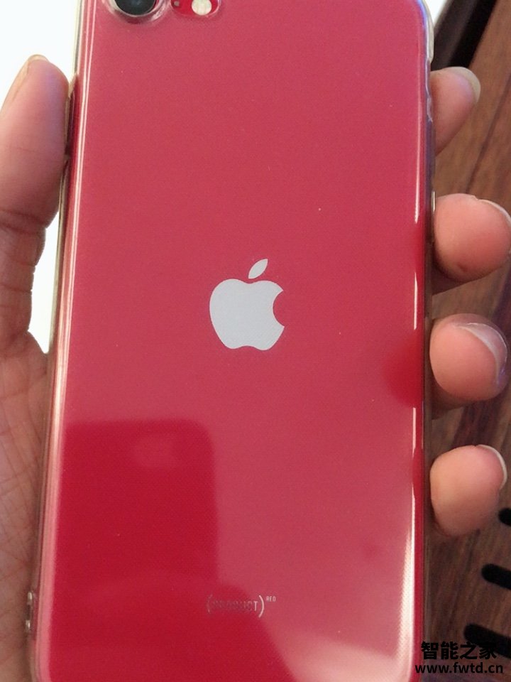 优缺点iPhone SE怎么样,使用一个月后感受!!!【真相大揭秘