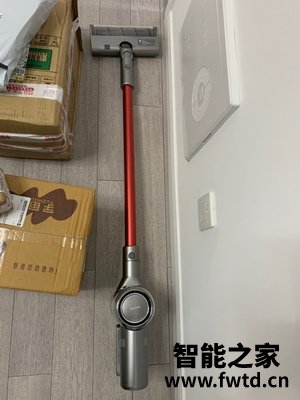 真实对比测评追觅v12和石头h6哪个好？分析吸尘器追觅v12和石头h6区别是什么？
