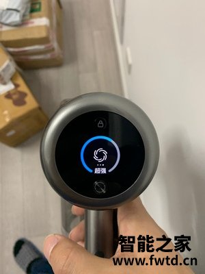 真实对比测评追觅v12和石头h6哪个好？分析吸尘器追觅v12和石头h6区别是什么？