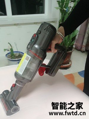 用户入手吐槽小狗t12pro和storm哪个好？说说小狗t12pro和storm有什么不同？