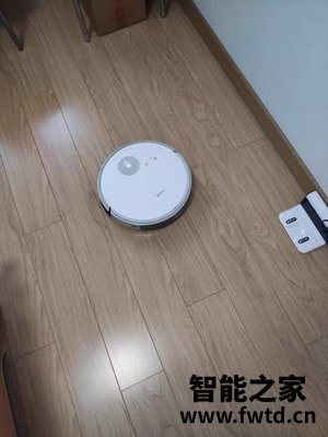 深度评测：美的I5扫地机器人测评怎么样呢？使用一年客观点评
