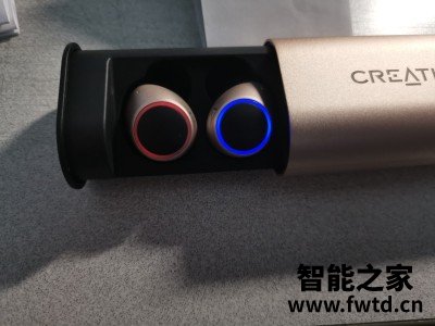 入手了解评测：创新科技OutLierGold怎么样？这个好不好？使用一个月感受