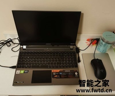 对比评测：技嘉AORUS 15P和AORUS 15G 17G区别哪个好？使用二个月感受