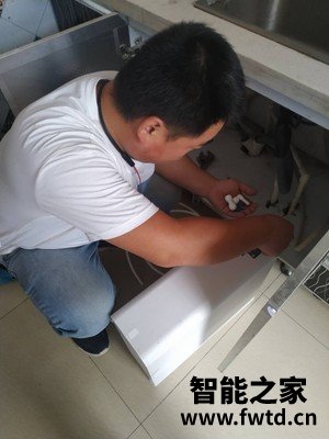 打听一下352净水器K10怎么样？质量靠得住吗？