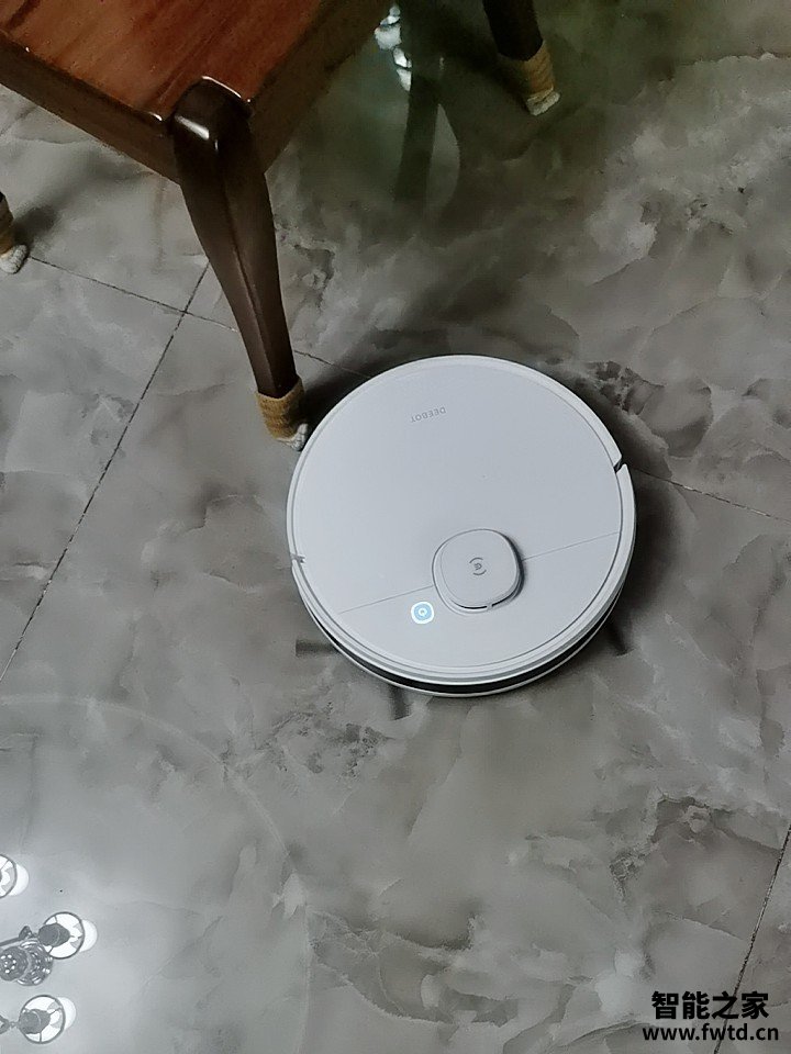 大家评测吐槽科沃斯DL33扫地机器人怎么样质量好不好?求助