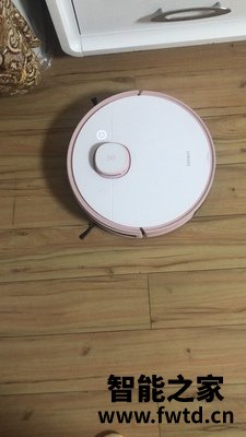 实话说yeedi扫地机器人怎么样？一个月使用彻底后悔吗