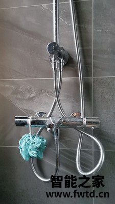用后吐槽汉斯格雅飞雨240分体淋浴花洒到底行不行？