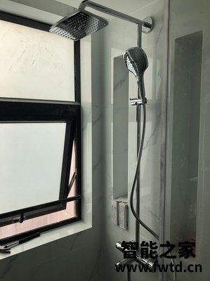 有人知道hansgrohe汉斯格雅飞雨240花洒怎么样？质量不合格？？