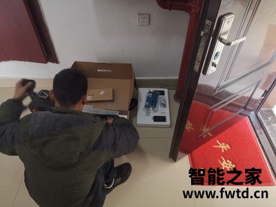 德施曼智能锁R8和R7有啥区别，哪个好性价比更高！