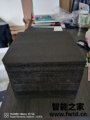 说一说坚果投影仪j10和j9区别如何，纠结哪个更值得入手！
