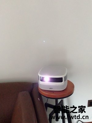 分析区别：坚果J10和J10s区别哪个好？对比一个月后感受如何！