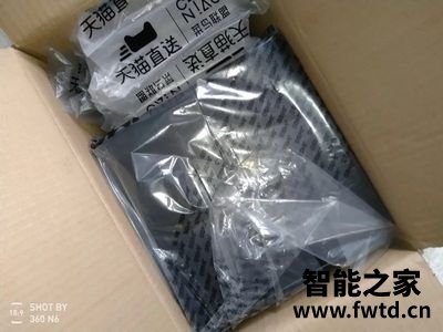 极米NEWZ6X和Z8X哪个好些，区别都有些什么呢？！