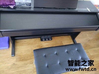 罗兰rp102电钢琴怎么样？？（网评揭密）一定要注意！！