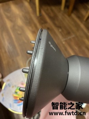 Dyson戴森吹风机HD03怎么样,测评一个月后感受!!!【缺点大吐槽
