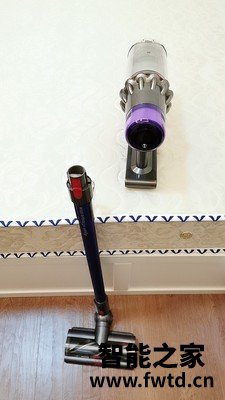 质量揭秘Dyson戴森V11TorqueDrive怎么样,使用一个月后实话!!!【反馈大知道