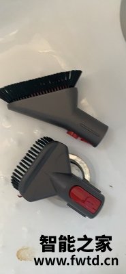 质量揭秘Dyson戴森V11TorqueDrive怎么样,使用一个月后实话!!!【反馈大知道