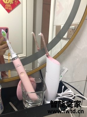入手真感受飞利浦电动冲牙器HX8331/84X1怎么样,反馈一个月后质量!!!【百问大评测