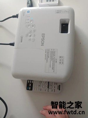 真实测评：爱普生CH-TW740投影仪评分怎么样？亲身使用7天彻底无语！？