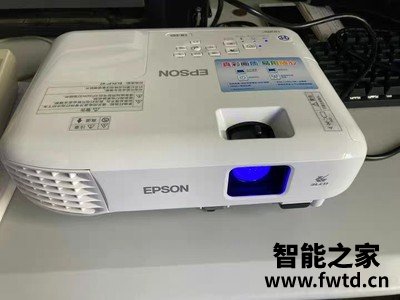 使用点评：爱普生CH-TW750投影仪如何怎么样？网上评价很不好，是不是真！？