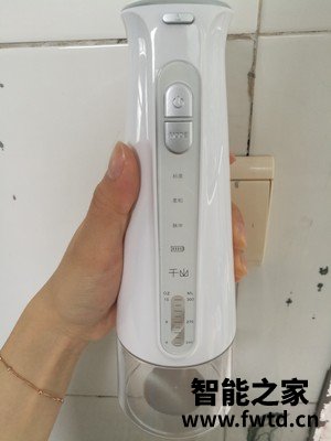 用户沟通千山小喷泉冲牙器怎么样,使用一个月后点评!!!【真相大吐槽