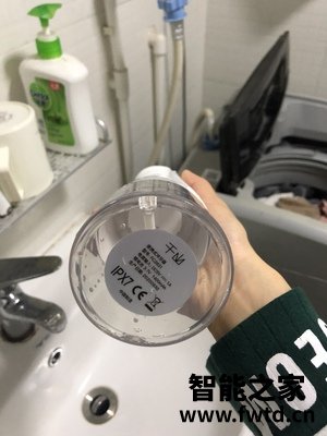 用户沟通千山小喷泉冲牙器怎么样,使用一个月后点评!!!【真相大吐槽