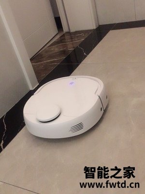 真相云鲸小白鲸拖地机怎么样,使用一个月后感受!!!【实话大揭秘