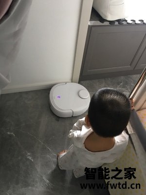 真相云鲸小白鲸拖地机怎么样,使用一个月后感受!!!【实话大揭秘