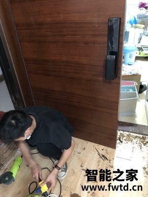 我想问一下，鹿客智能锁P3指纹锁怎么样好不好?