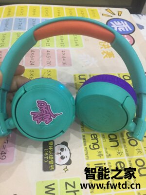 爆料测评JBL JR300BT怎么样?优缺点吐槽 爆料测评JBL JR300BT怎么样?优缺点吐槽