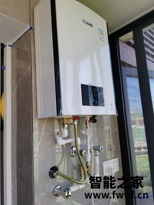 第一次使用Rinnai林内R32F智能即热燃气热水器怎么样?谈一谈感受! 第一次使用Rinnai林内R32F智能即热燃气热水器怎么样?谈一谈感受!