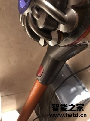 内幕爆料:戴森V8 Fluffy优缺点揭露评测 内幕爆料:戴森V8 Fluffy优缺点揭露评测