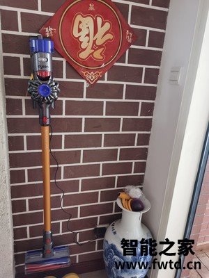 内幕爆料:戴森V8 Fluffy优缺点揭露评测 内幕爆料:戴森V8 Fluffy优缺点揭露评测