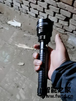 电筒哪个品牌好,迭影强光手电筒图片测评 
