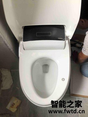 讲解MOPO摩普卫浴智能马桶怎么样？用了近一个月彻底后悔吗