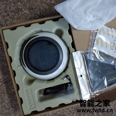 尼可尔斯车载空气净化器使用六个月,整体评价尼可尔斯车载空气净化器怎么样 尼可尔斯车载空气净化器使用六个月,整体评价尼可尔斯车载空气净化器怎么样