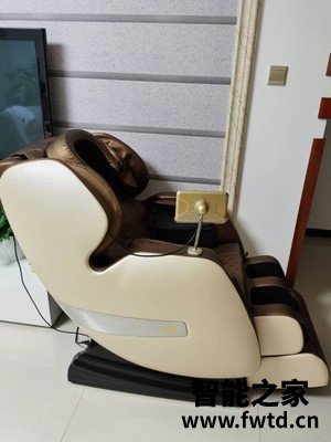问下区别：荣泰6880和7700区别有啥，都说说选择哪个好些！