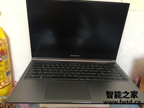 小米游戏本redmig与飞行堡垒哪个好呢，使用感受区别大吗！ 