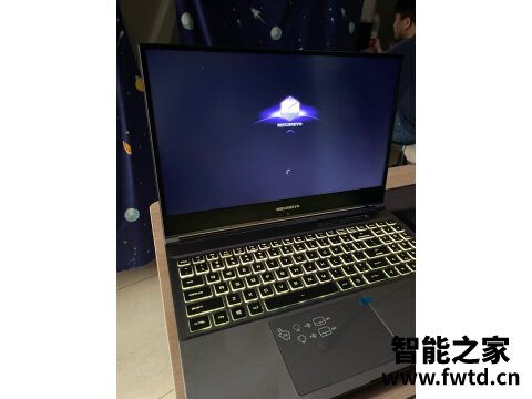 redmig和暗影骑士擎哪个好呢，区别明显吗怎么选择！ 