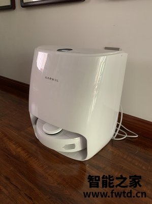 智能扫地机人云鲸和科沃斯哪个好？用后讲感受 