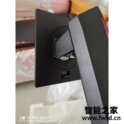 对比区别：aoc ag273qxp和飞利浦275m哪个好些，使用感受区别如何！