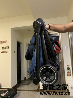 整体分析Joie巧儿宜飞行精灵婴儿车怎么样?深度评测Joie巧儿宜飞行精灵婴儿